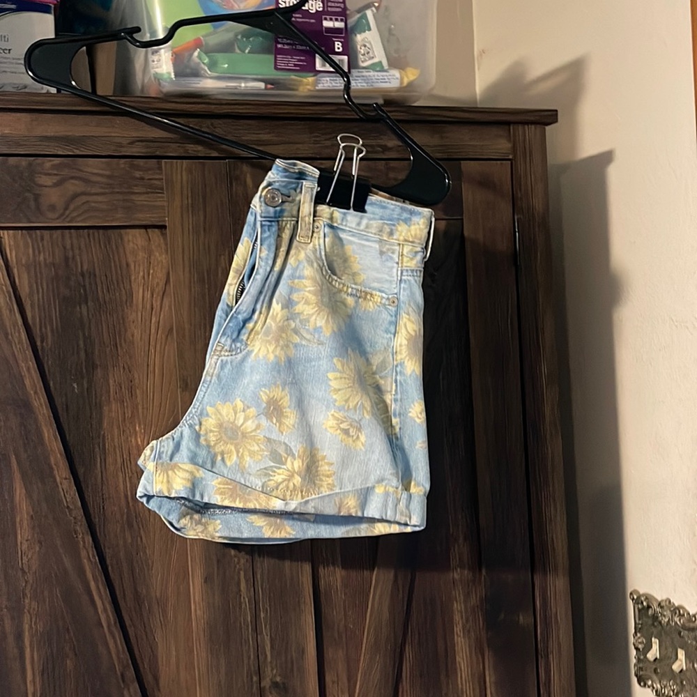 AE shorts